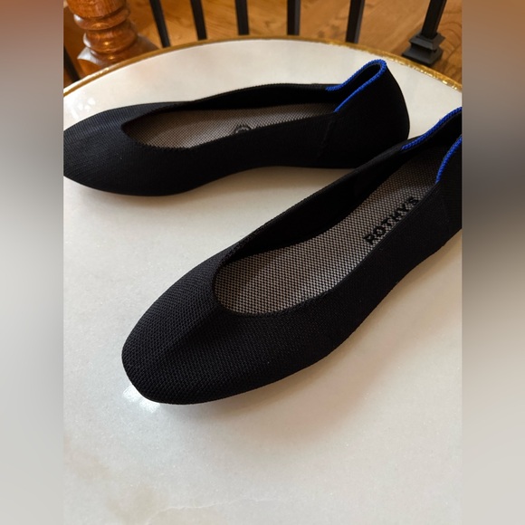 Rothy’s Black Round Toe Flats Sz 10 - Picture 2 of 9